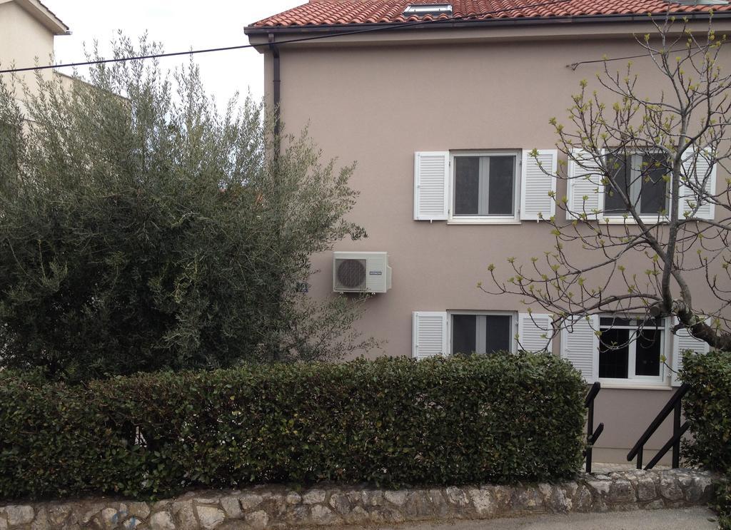 Apartment Dubravka Malinska Kültér fotó